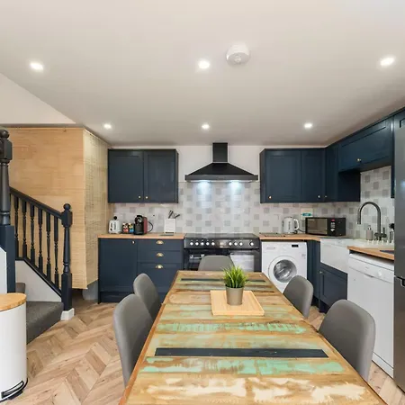 Jersey King, Stylish House With Wifi Hébergement de vacances Bristol