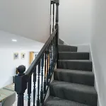 別荘 Jersey King, Stylish House With Wifi