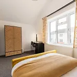 Jersey King, Stylish House With Wifi * ブリストル