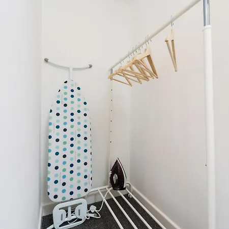 Nyaraló Jersey King, Stylish House With Wifi Bristol