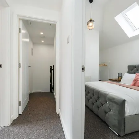 Jersey King, Stylish House With Wifi Bristol