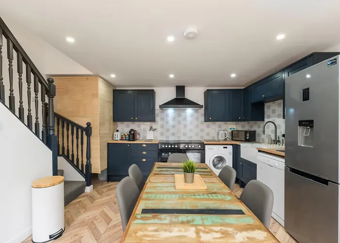 Jersey King, Stylish House With Wifi Tatil Evi Bristol