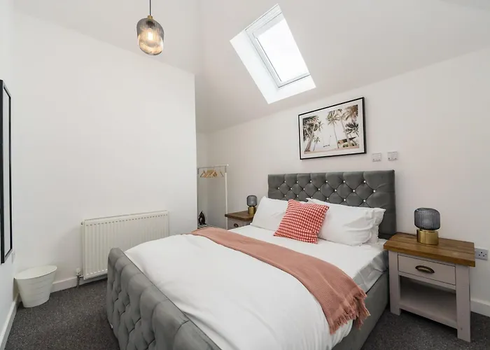 Jersey King, Stylish House With Wifi Tatil Evi