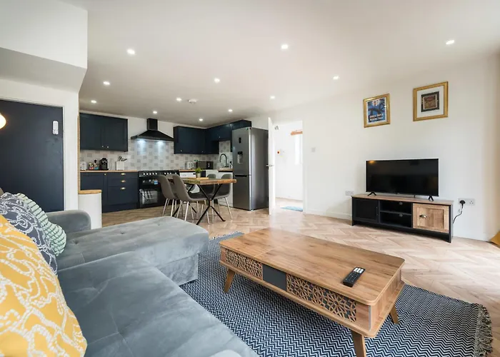 Jersey King, Stylish House With Wifi Tatil Evi *