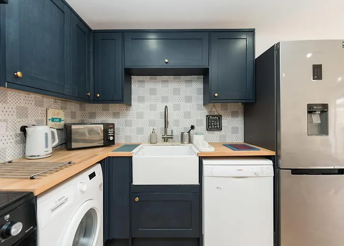 Jersey King, Stylish House With Wifi